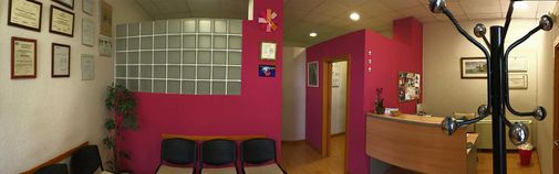 Centro de Fisioterapia Milagros Fernández interior sala de espera